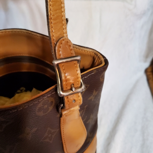 Vintage LV Bucket Bag. Paper Tag! Circa 1970s. - Picture 2 of 11